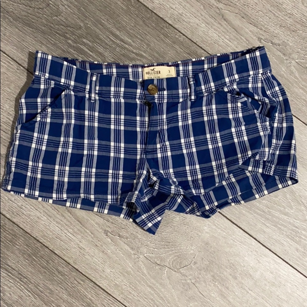 plaid blue and white hollister shorts